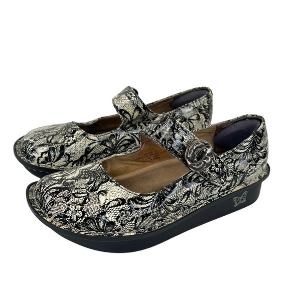 Alegria Paloma Women's Black & Beige Lace Mary Jane Shoes - Picture 4 of 16